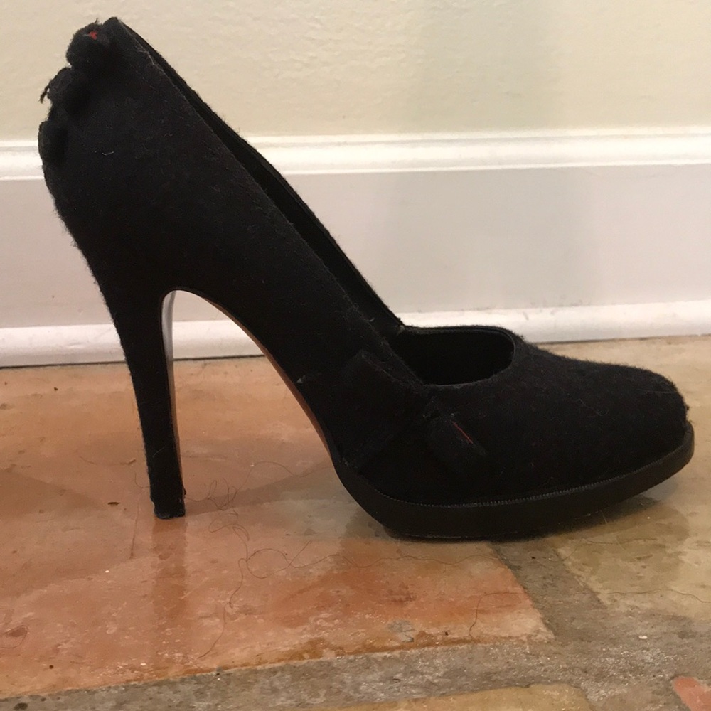 Louis Vuitton women’s high heel shoes - Picture 3 of 8